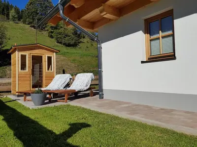 Ein Garten an der Unterkunft Premiumalmhütte Wiedhupf