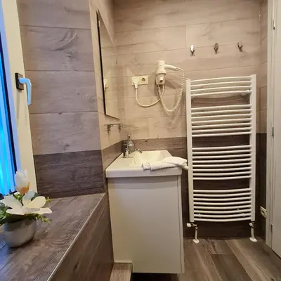 Ein Badezimmer in der Unterkunft Murzeit Zweite