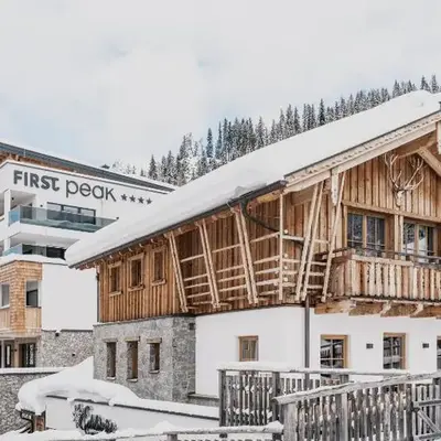 FIRSTpeak Chalets