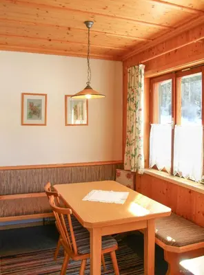 Ein Sitzbereich in der Unterkunft Apartment Bleisch
