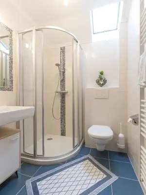 Ein Badezimmer in der Unterkunft Haus Pitzer/Apartments Troicher