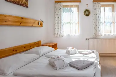 Ein Bett oder Betten in einem Zimmer der Unterkunft Waldschlössl Gasthof