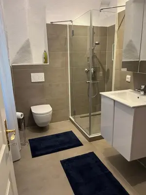 Ein Badezimmer in der Unterkunft Altstadtjuwel in Gmunden am Traunsee