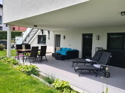 Ein Sitzbereich in der Unterkunft peter@home