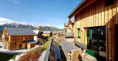Ein allgemeiner Bergblick oder ein Berglick von des Chalets aus