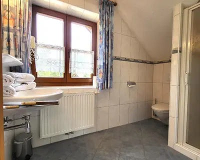 Ein Badezimmer in der Unterkunft Appartements Höller