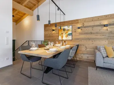 Ein Sitzbereich in der Unterkunft Alpenchalet Lambert