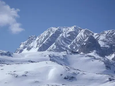 Ein allgemeiner Bergblick oder ein Berglick von der Ferienwohnung aus