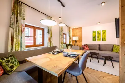 Ein Sitzbereich in der Unterkunft Thorbäck Gut - Apartments im Schlosserhaus