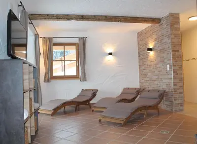 Ein Sitzbereich in der Unterkunft Seeblickhütte Lachtal