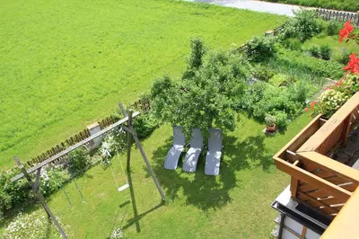 Ein Garten an der Unterkunft Moser Jaggeihof