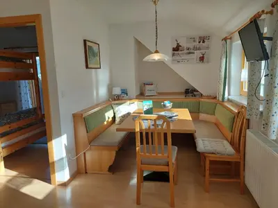 Ein Sitzbereich in der Unterkunft Moser Jaggeihof