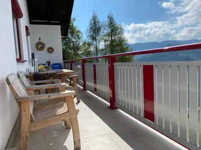 Ein Balkon oder eine Terrasse in der Unterkunft Pölstaler Berghütte