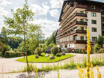 Ein Garten an der Unterkunft Ferienwohnung in Bad Goisern