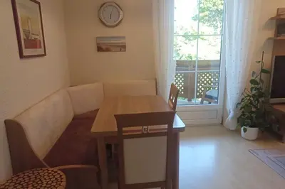 Ein Sitzbereich in der Unterkunft Ferienwohnung Gütl am Weg