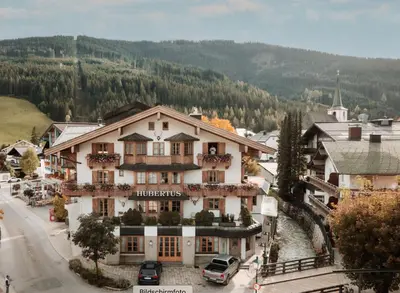 Ein allgemeiner Bergblick oder ein Berglick von des Hotels aus