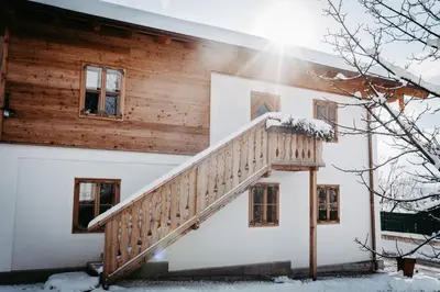 Das Gebäude in dem sich die Ferienwohnung befindet