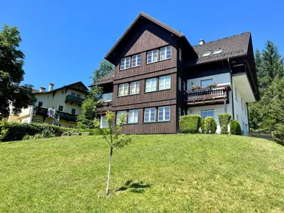 Ein Garten an der Unterkunft Ferienwohnung Martens Villa