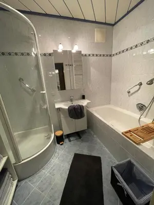 Ein Badezimmer in der Unterkunft Ferienwohnung Martens Villa
