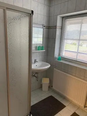 Ein Badezimmer in der Unterkunft Appartements Schitter