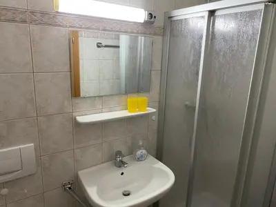 Ein Badezimmer in der Unterkunft Appartements Schitter