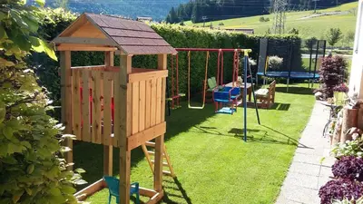 Ein Kinderspielbereich in der Unterkunft Appartements Schitter