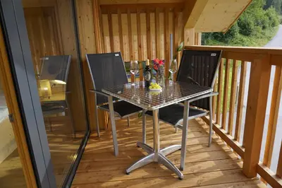 Ein Balkon oder eine Terrasse in der Unterkunft Alpenchalét Alpakablick