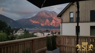 Ein allgemeiner Bergblick oder ein Berglick von der Ferienwohnung aus