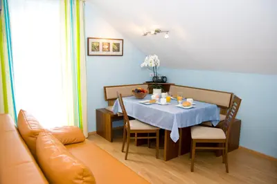 Ein Sitzbereich in der Unterkunft Haus Diamant
