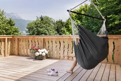 Ein allgemeiner Bergblick oder ein Berglick von der Ferienwohnung aus