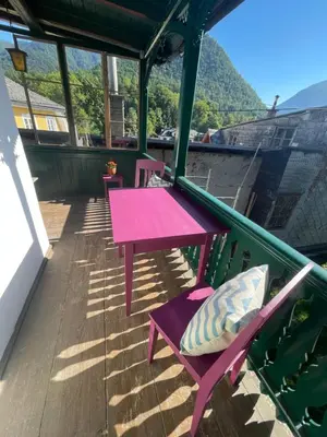 Ein allgemeiner Bergblick oder ein Berglick von der Ferienwohnung aus