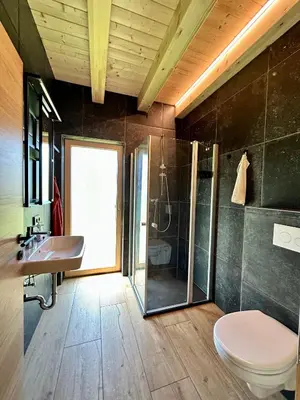 Ein Badezimmer in der Unterkunft Das Grünhaus - Dein Chalet in Grünau im Almtal