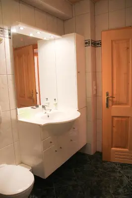 Ein Badezimmer in der Unterkunft Gesundheitshof Lohninger