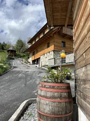 Das Gebäude in dem sich die Ferienwohnung befindet