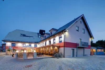 Das Gebäude in dem sich das Hotel befindet
