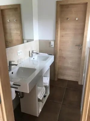 Ein Badezimmer in der Unterkunft Haus Werner