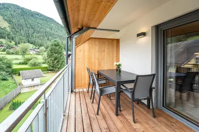 Ein allgemeiner Bergblick oder ein Berglick von der Ferienwohnung aus