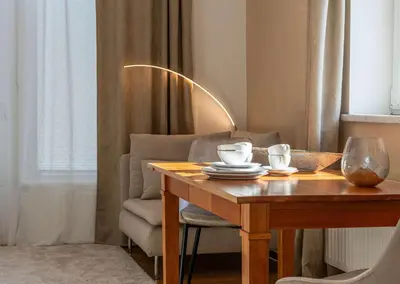 Ein Sitzbereich in der Unterkunft Apartments am Kurpark