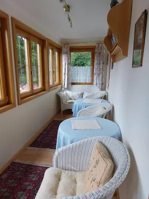 Ein Sitzbereich in der Unterkunft Ferienhaus Aigner
