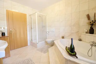 Ein Badezimmer in der Unterkunft Naturtalente Berghaus - Apartment 4