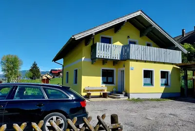 Das Gebäude in dem sich die Ferienwohnung befindet
