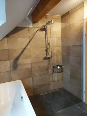 Ein Badezimmer in der Unterkunft Apartment Top 13 by Interhome