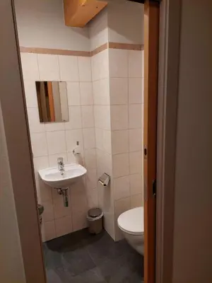 Ein Badezimmer in der Unterkunft Apartment Top 13 by Interhome