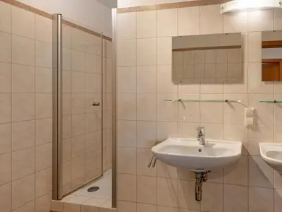 Ein Badezimmer in der Unterkunft Apartment Top 8 by Interhome