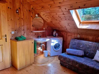 Ein Sitzbereich in der Unterkunft Almhütte in Murau nahe Skipiste