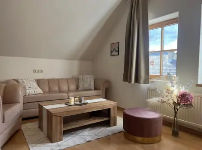 Ein Sitzbereich in der Unterkunft HILLSIDE HOME in the heart of Tamsweg, perfect retreat for a cozy stay in the Valley