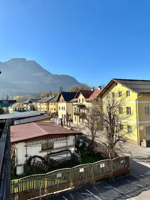 Ein allgemeiner Bergblick oder ein Berglick von der Ferienwohnung aus