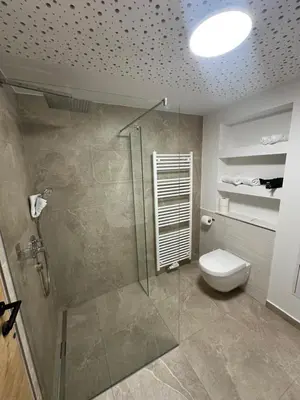 Ein Badezimmer in der Unterkunft DAS MANFRED