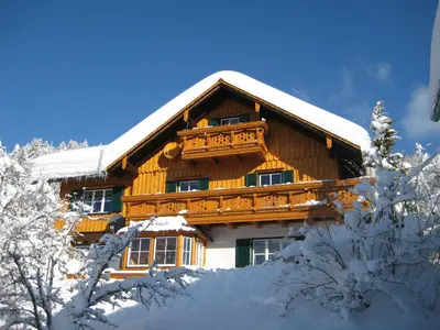 Haus Schrei im Winter
