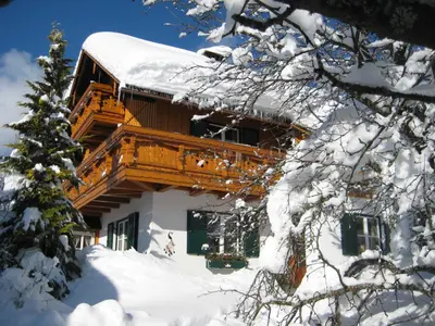Haus Schrei im Winter